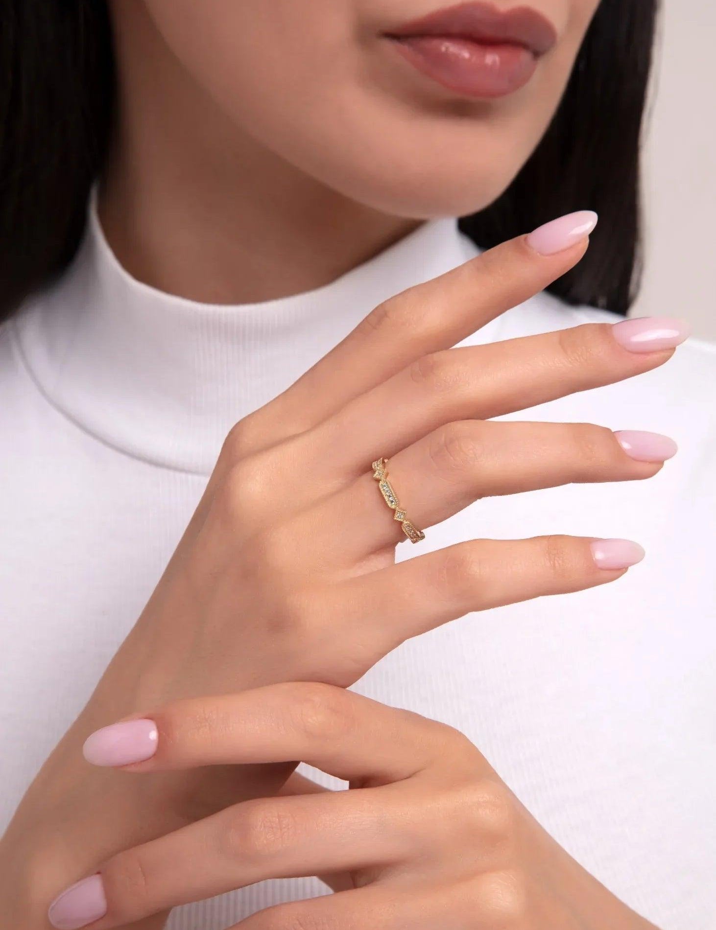 14K Gold Art Deco Pavé Ring – Geometric Vintage Stackable Band - 7