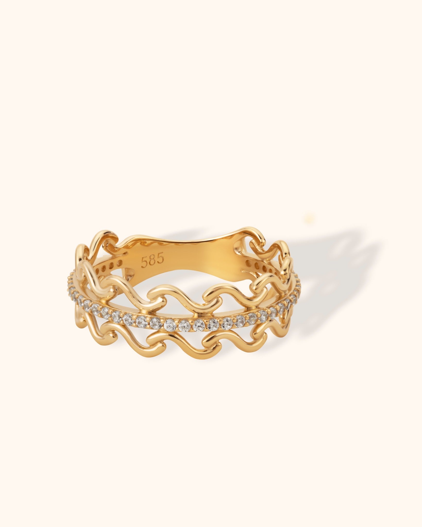 14K gold open link chain ring with central diamond band